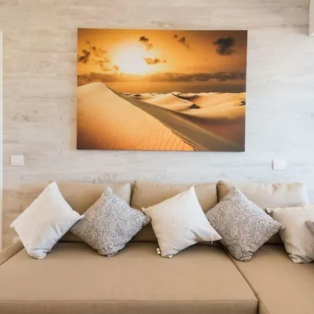 5 Min Walk From Yumbo! 517