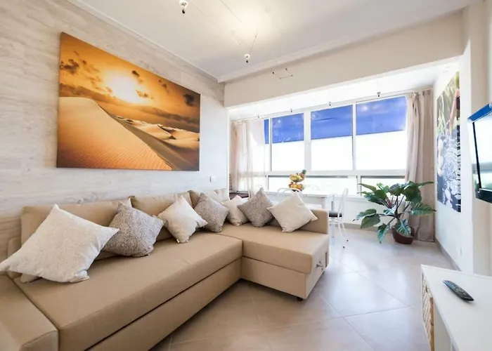 5 Min Walk From Yumbo! 517 Maspalomas (Gran Canaria)