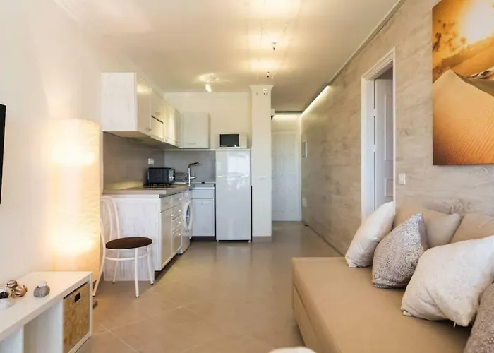 Appartamento 5 Min Walk From Yumbo! 517